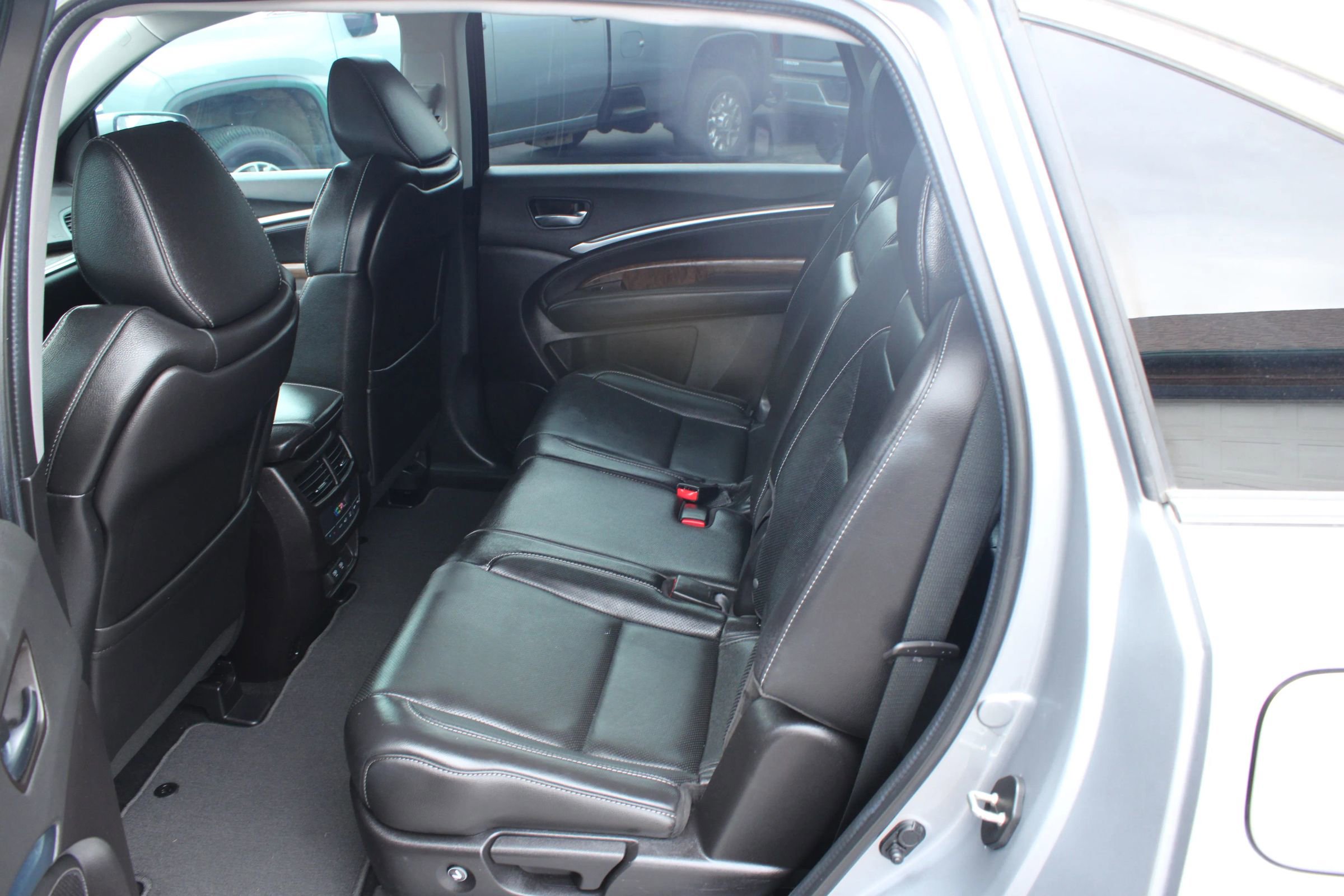 Used 2020 Acura MDX SH-AWD w/Technology Pkg Sport image 29