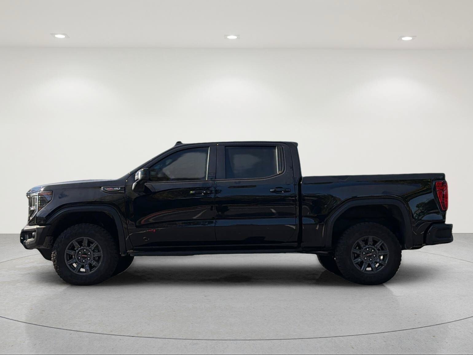 Used 2026 GMC Sierra 1500 AT4X AWD/4WD image 2