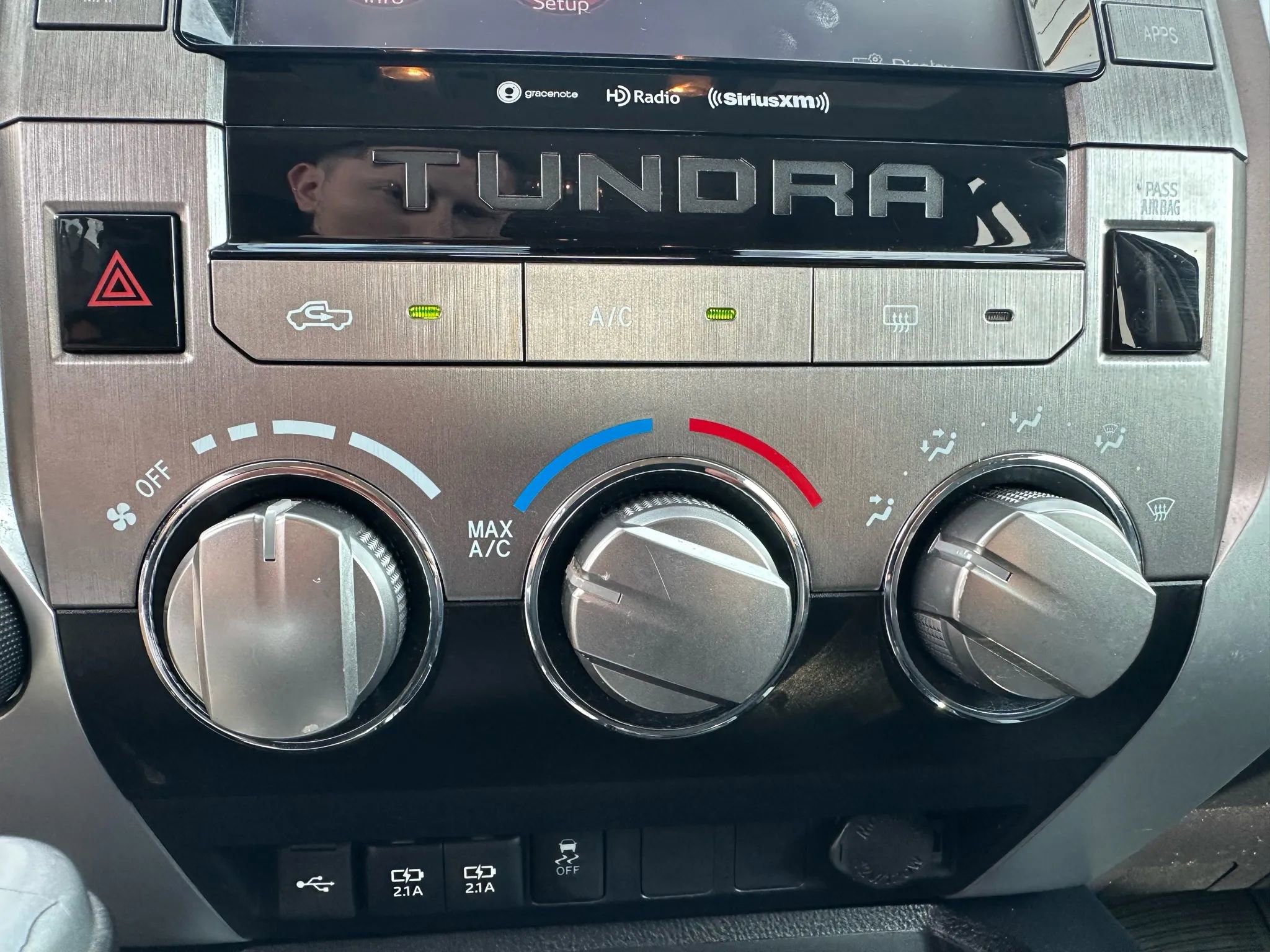 Used 2020 Toyota Tundra SR5 w/ SR5 Upgrade Package image 34