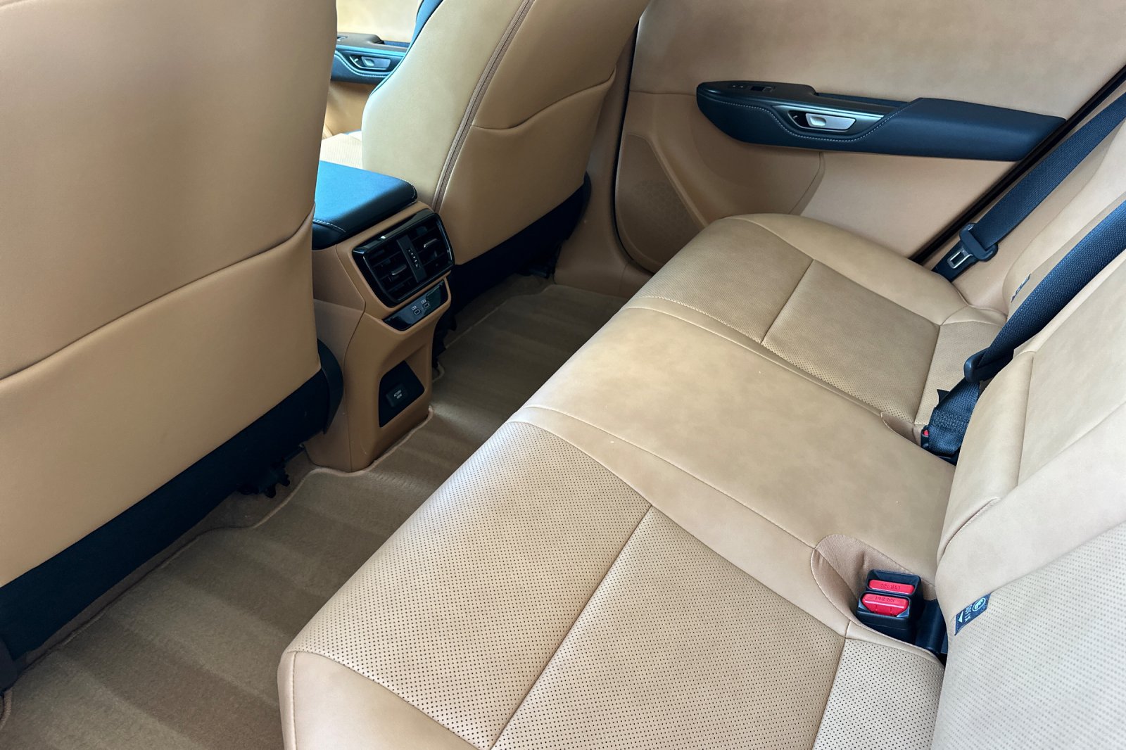 Certified 2024 Lexus RZ 450e Premium w/ Technology Package AWD/4WD image 12