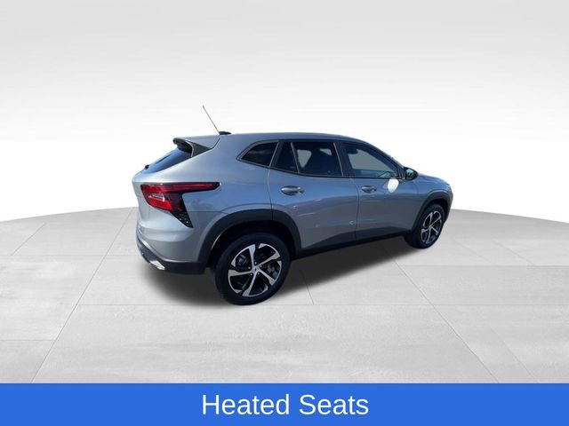 Certified 2024 Chevrolet Trax RS w/ Driver Confidence Package image 11