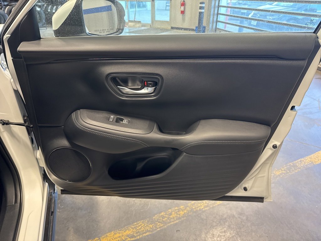 Used 2026 Honda HR-V EX-L image 31