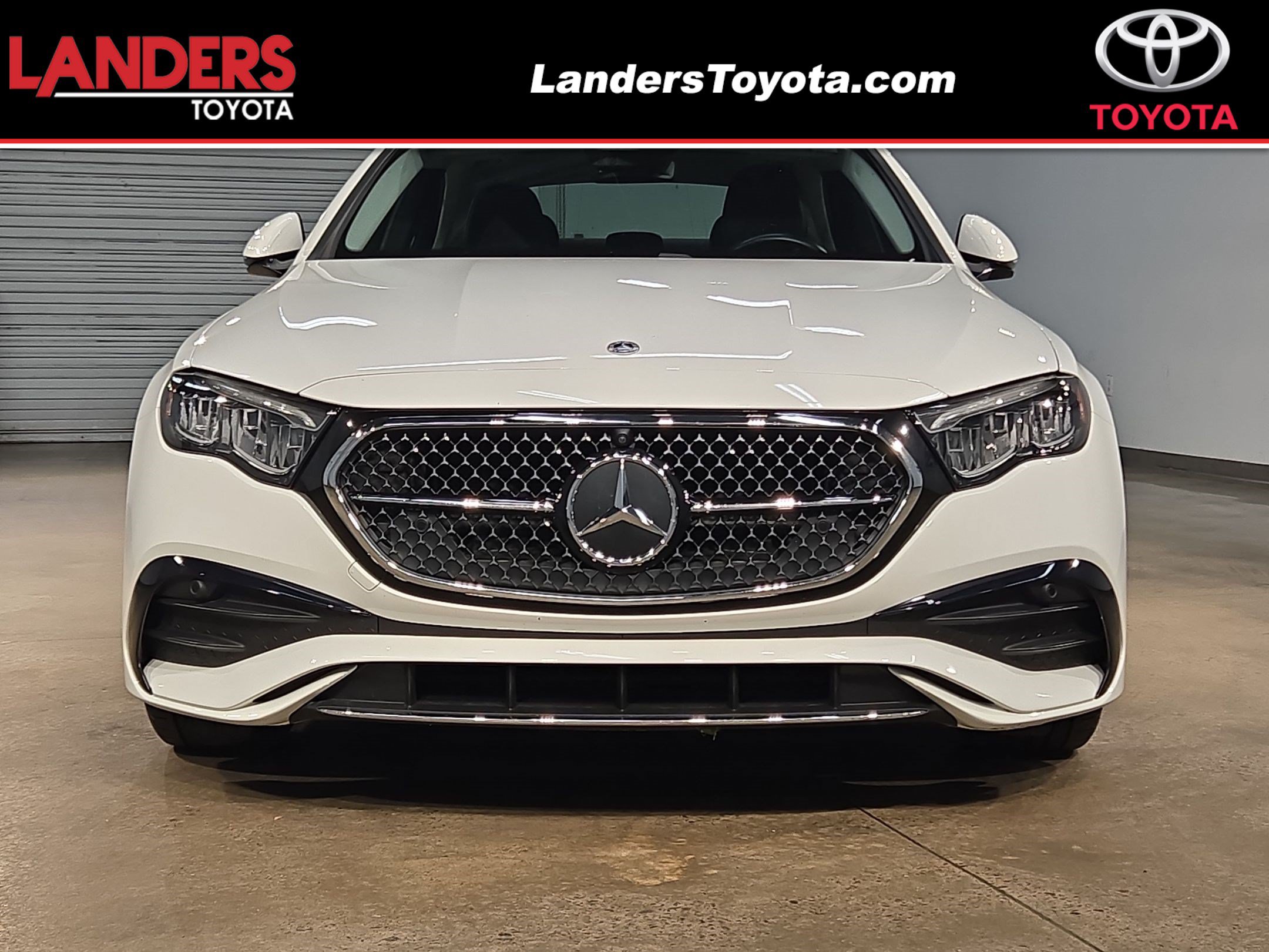 Used 2025 Mercedes-Benz E 350 Sedan w/ Winter Package image 1