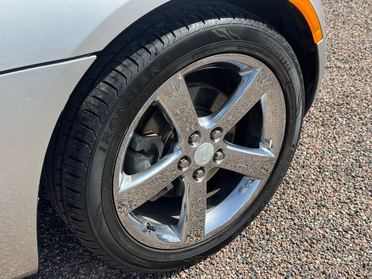 Used 2006 Pontiac Solstice Convertible w/ Premium Package RWD image 19