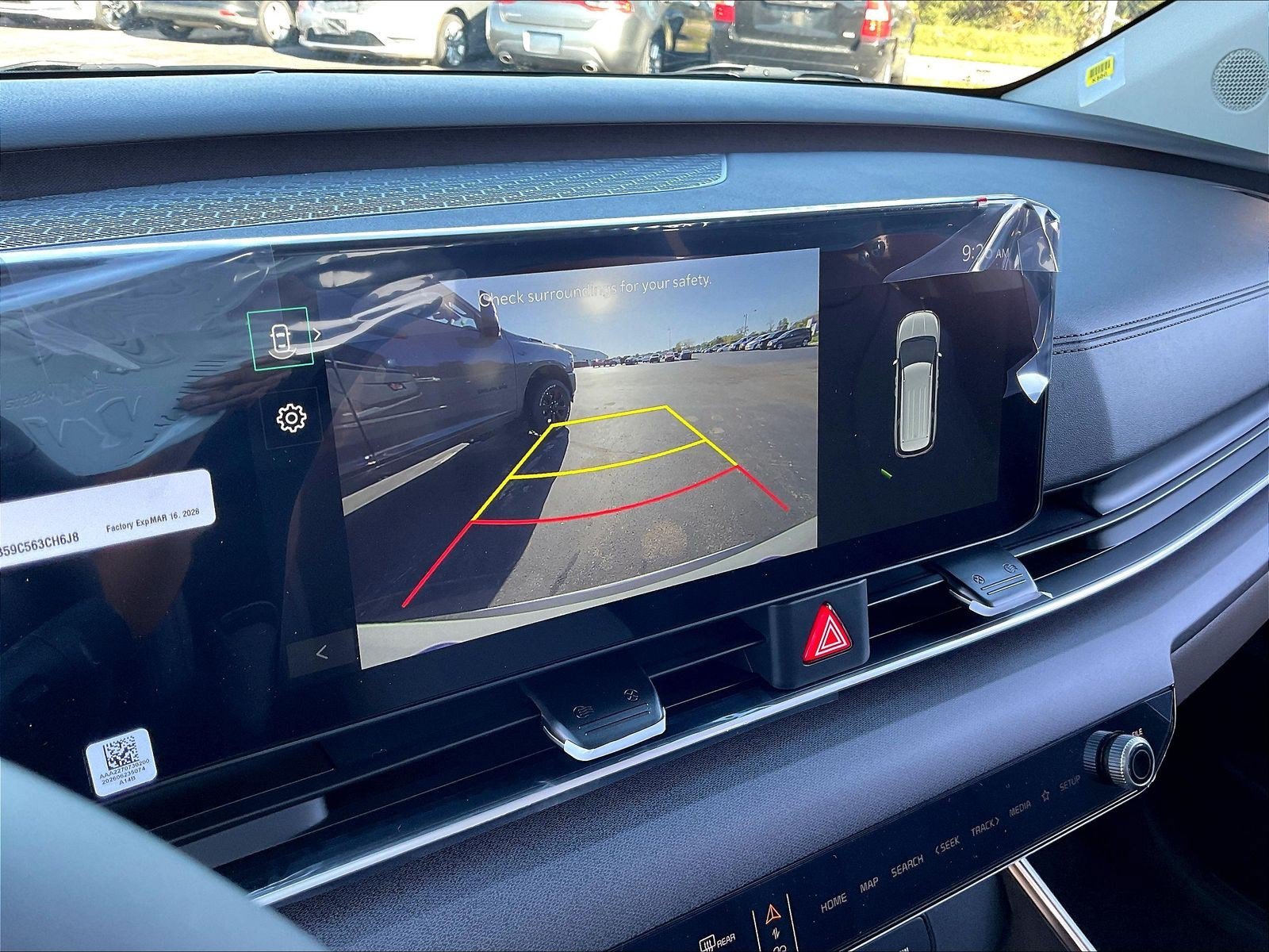 New 2027 Kia Carnival EX FWD image 24