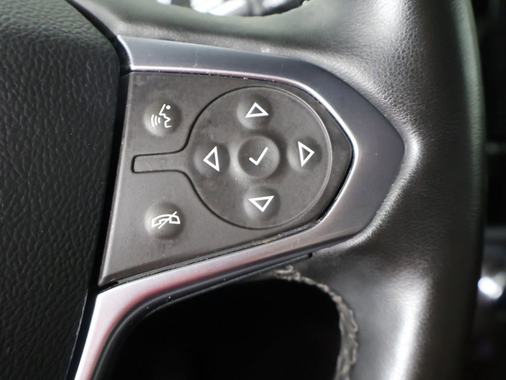 Used 2023 Chevrolet Traverse Premier AWD/4WD image 48