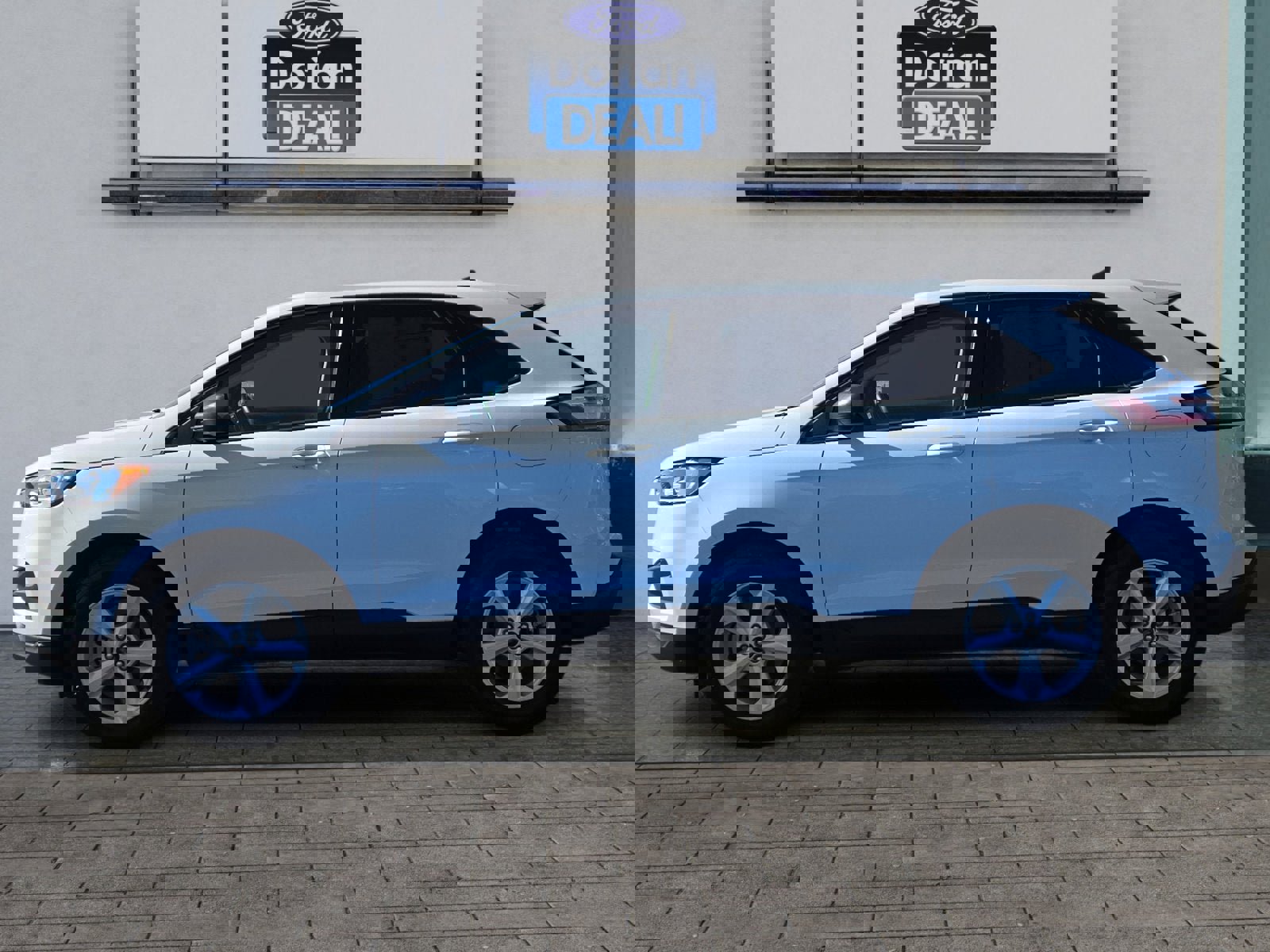 Certified 2024 Ford Edge SE image 6