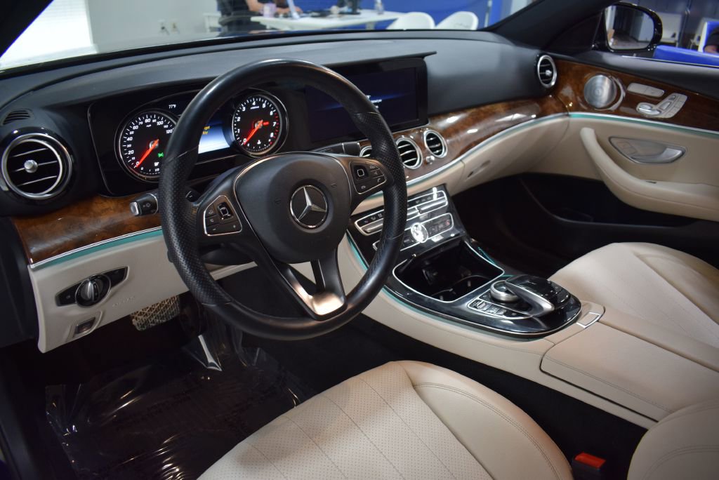 Used 2018 Mercedes-Benz E 300 w/ Premium 1 Package image 8