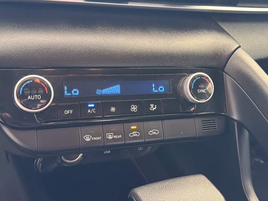 Used 2022 Hyundai Elantra SEL w/ Cargo Package FWD image 39