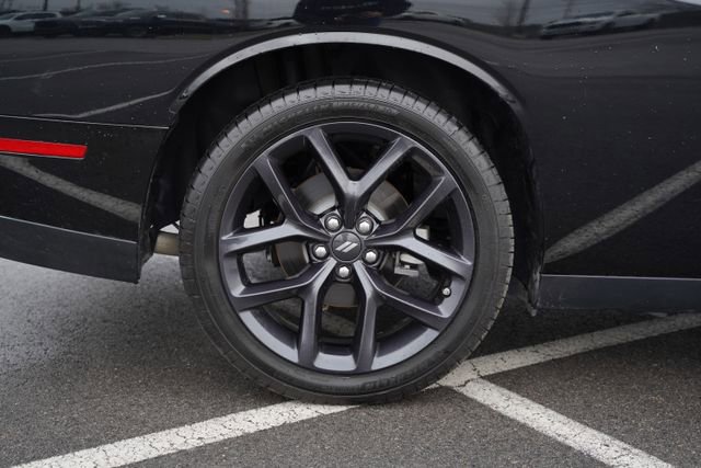 Used 2023 Dodge Challenger SXT w/ Blacktop Package image 37