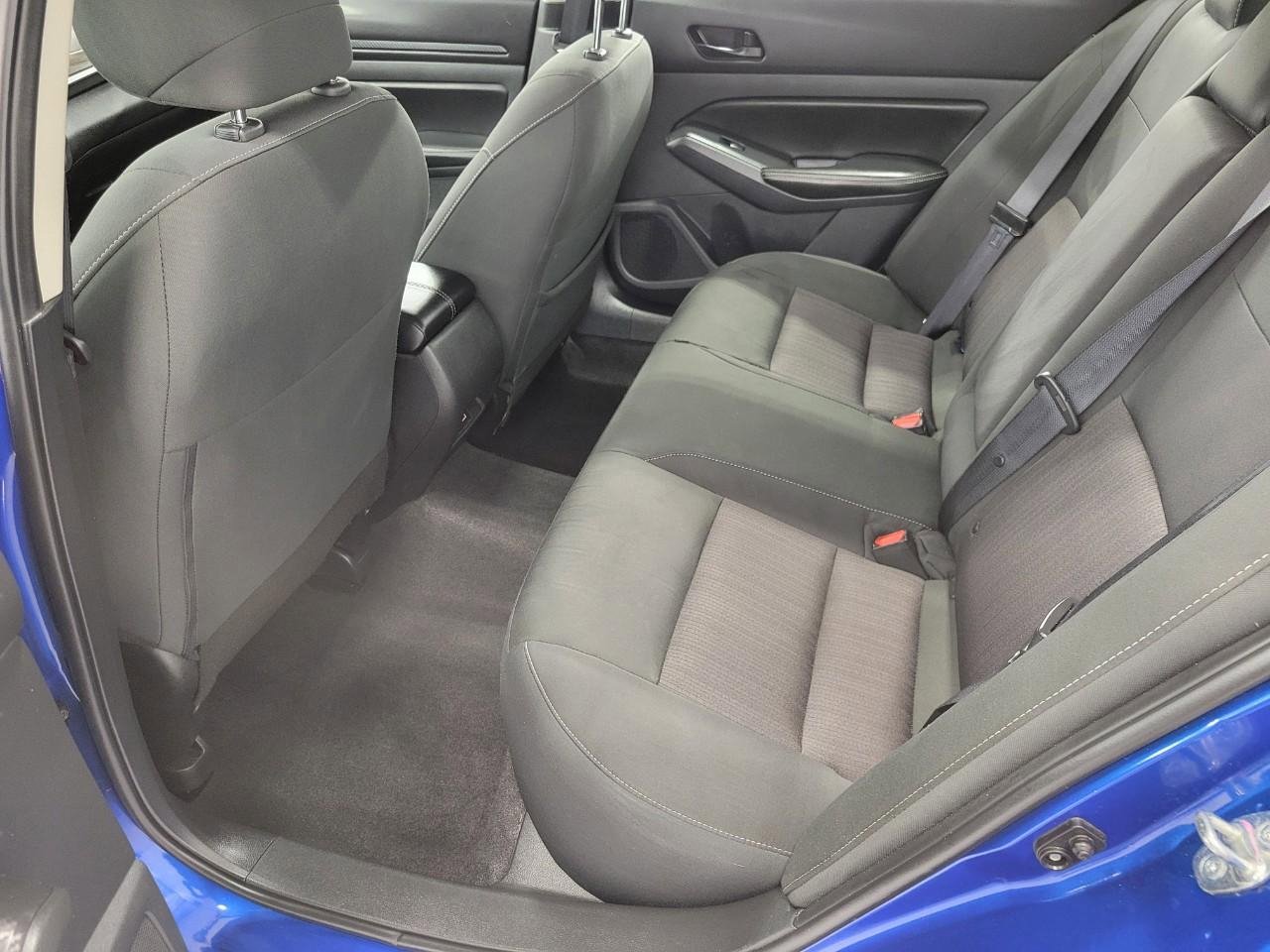 Used 2025 Nissan Altima 2.5 SV FWD image 21