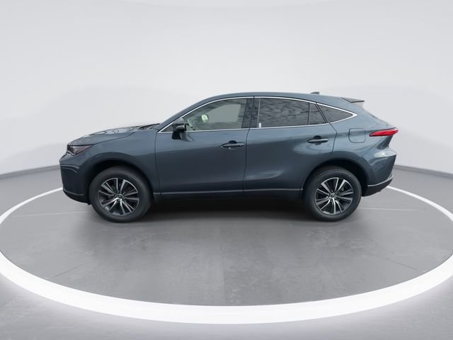 Used 2022 Toyota Venza LE image 5