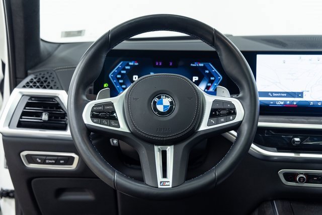 Certified 2025 BMW X7 M60i image 16