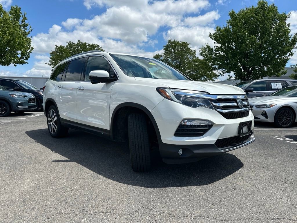 Used 2017 Honda Pilot Touring image 14