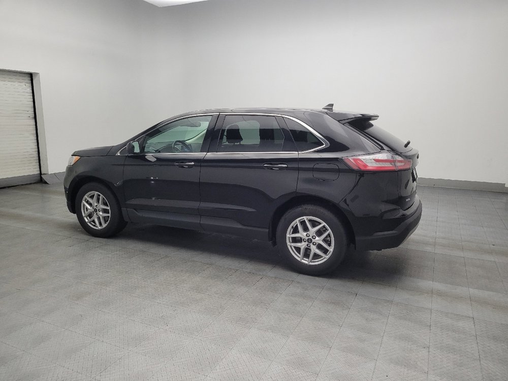 Used 2023 Ford Edge SEL image 3