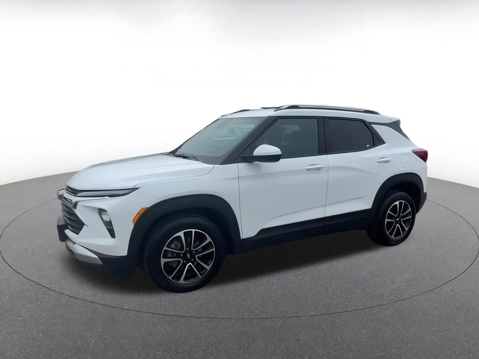 Used 2025 Chevrolet TrailBlazer LT image 8