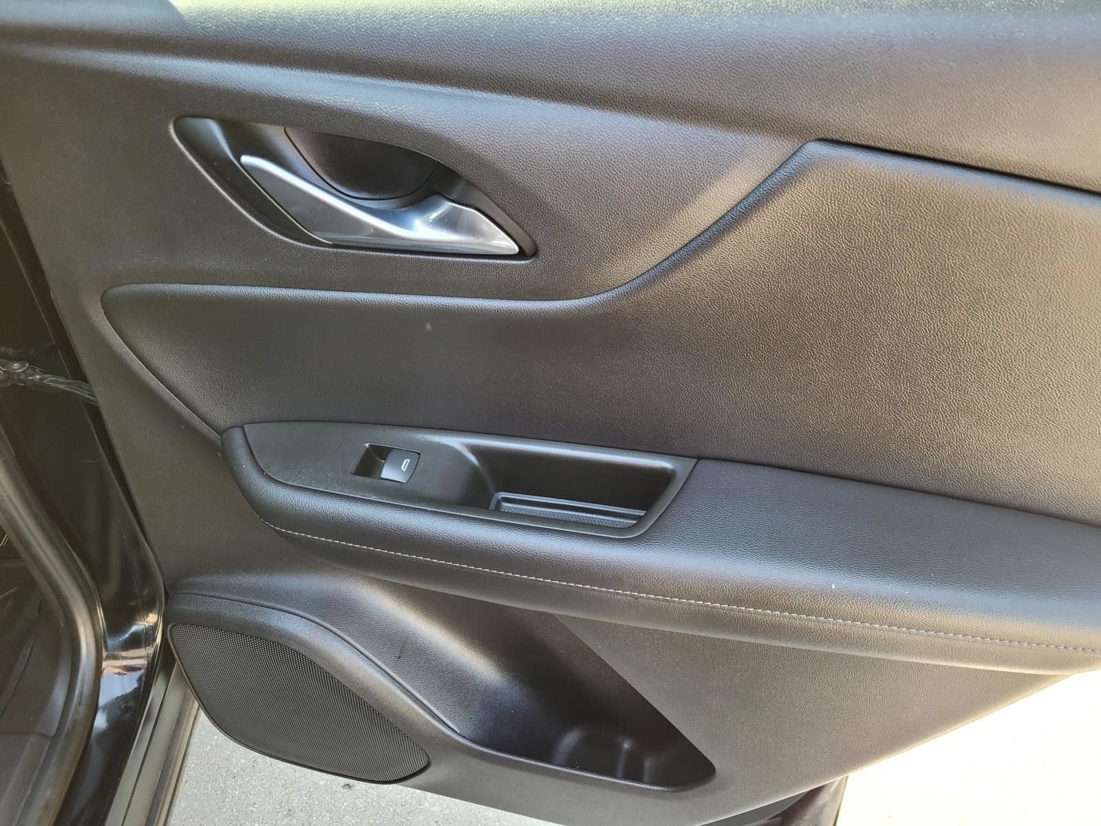 Used 2020 Chevrolet Blazer LT w/ LPO, Floor Liner Package FWD image 11