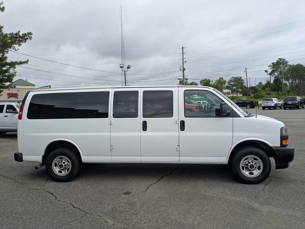 Used 2023 GMC Savana 3500 LS RWD image 3