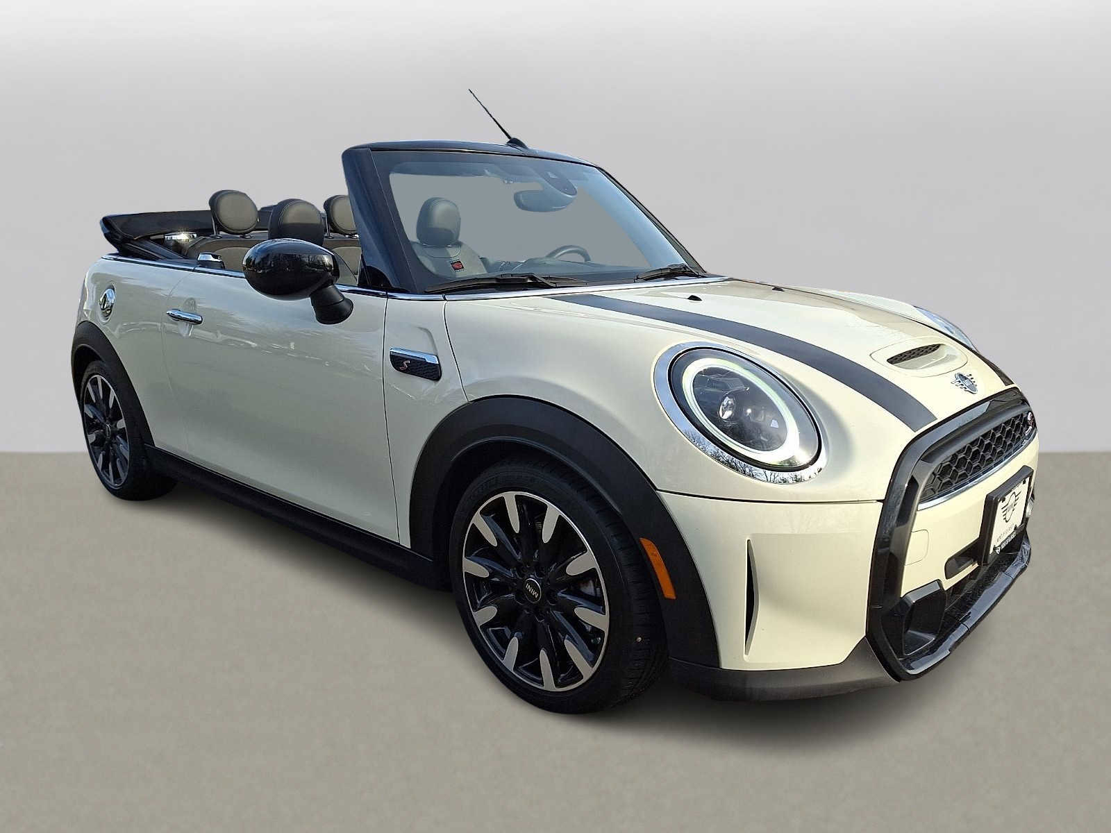Used 2022 MINI Cooper S w/ Signature Upholstery Package image 3