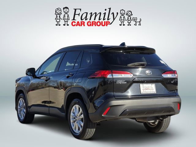 Used 2023 Toyota Corolla Cross LE image 3