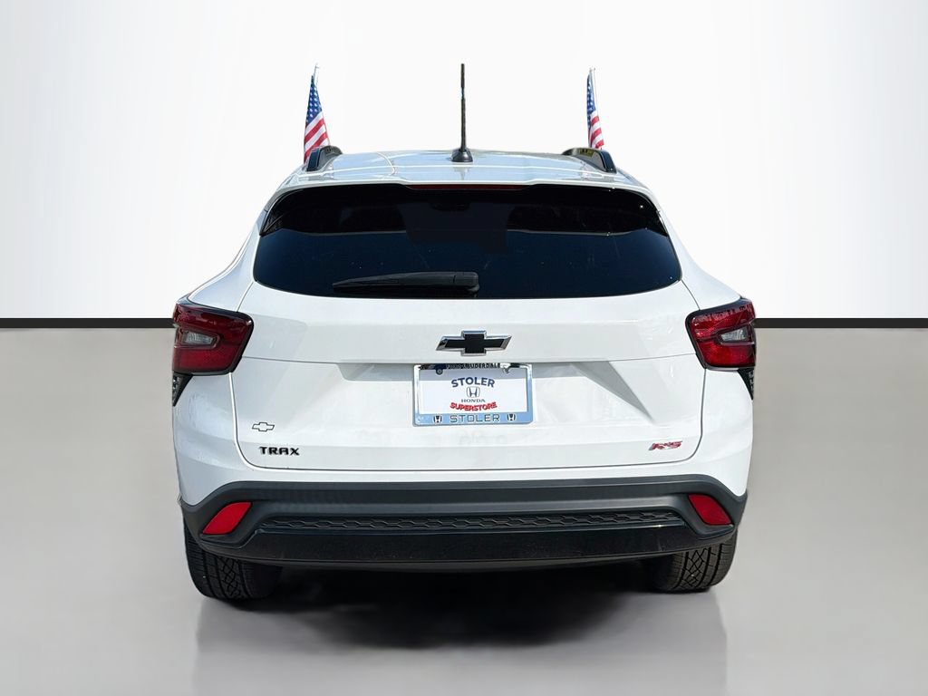 Used 2024 Chevrolet Trax RS w/ Driver Confidence Package FWD image 6