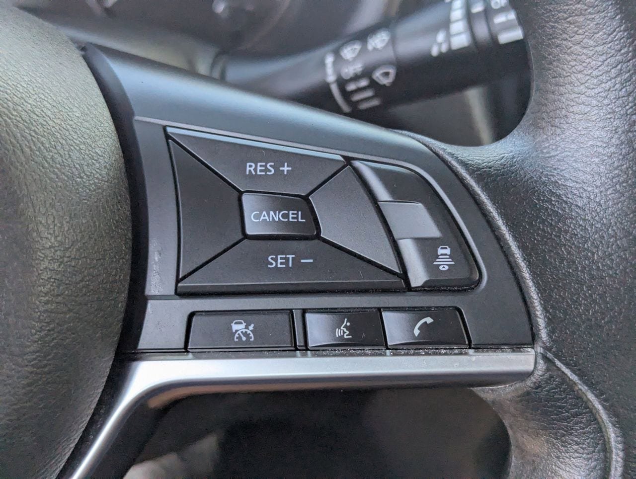 Certified 2024 Nissan Kicks SV FWD image 27