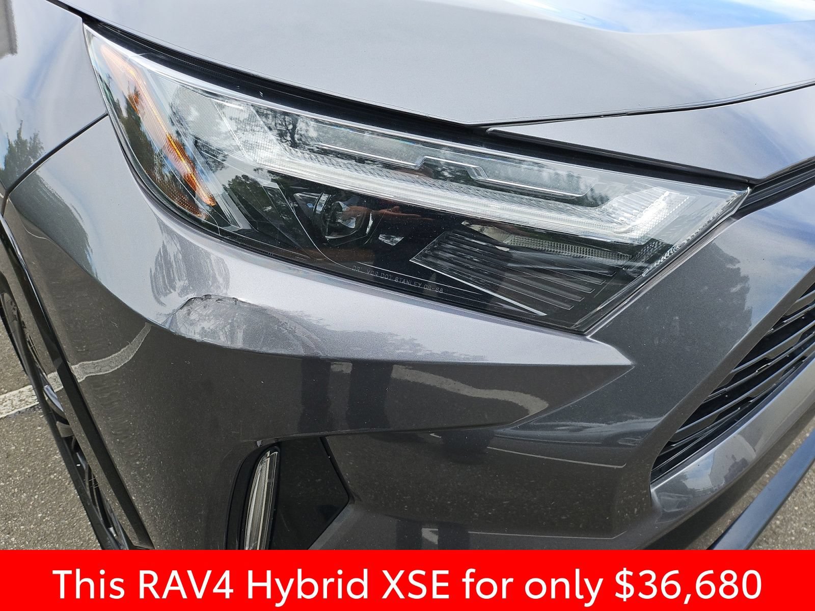 Used 2024 Toyota RAV4 XSE AWD/4WD image 13