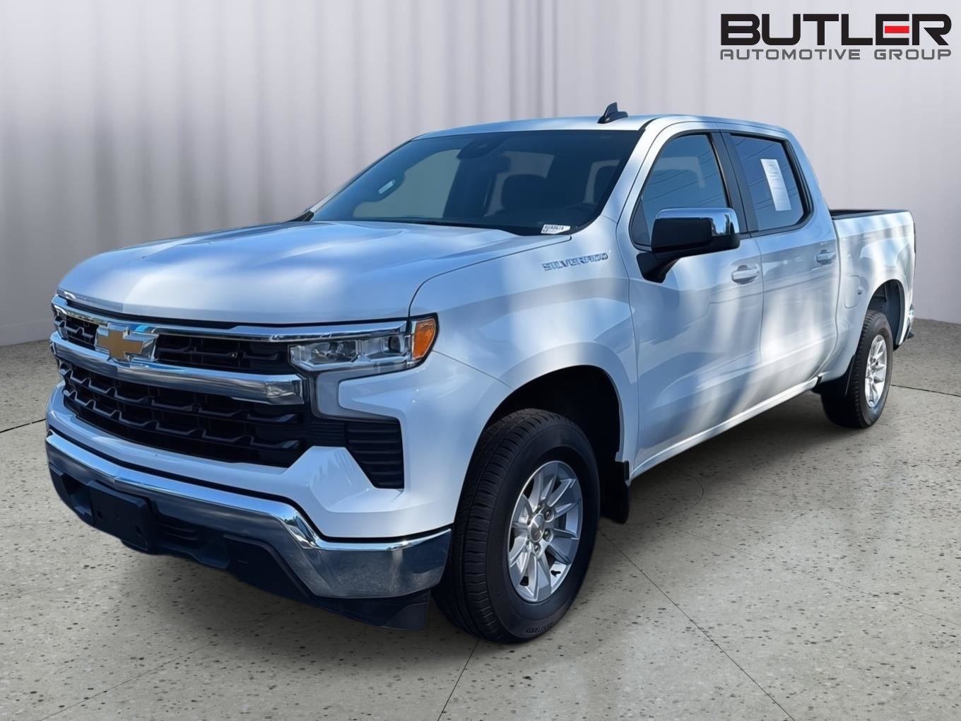 Used 2025 Chevrolet Silverado 1500 LT RWD image 1