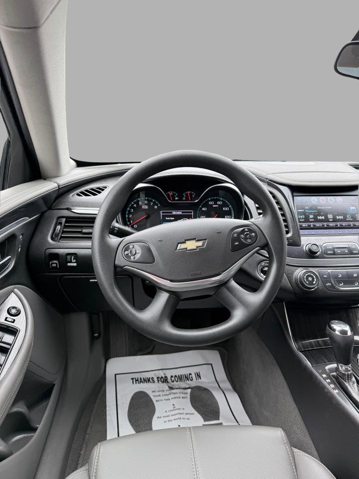 Used 2018 Chevrolet Impala LS FWD image 27