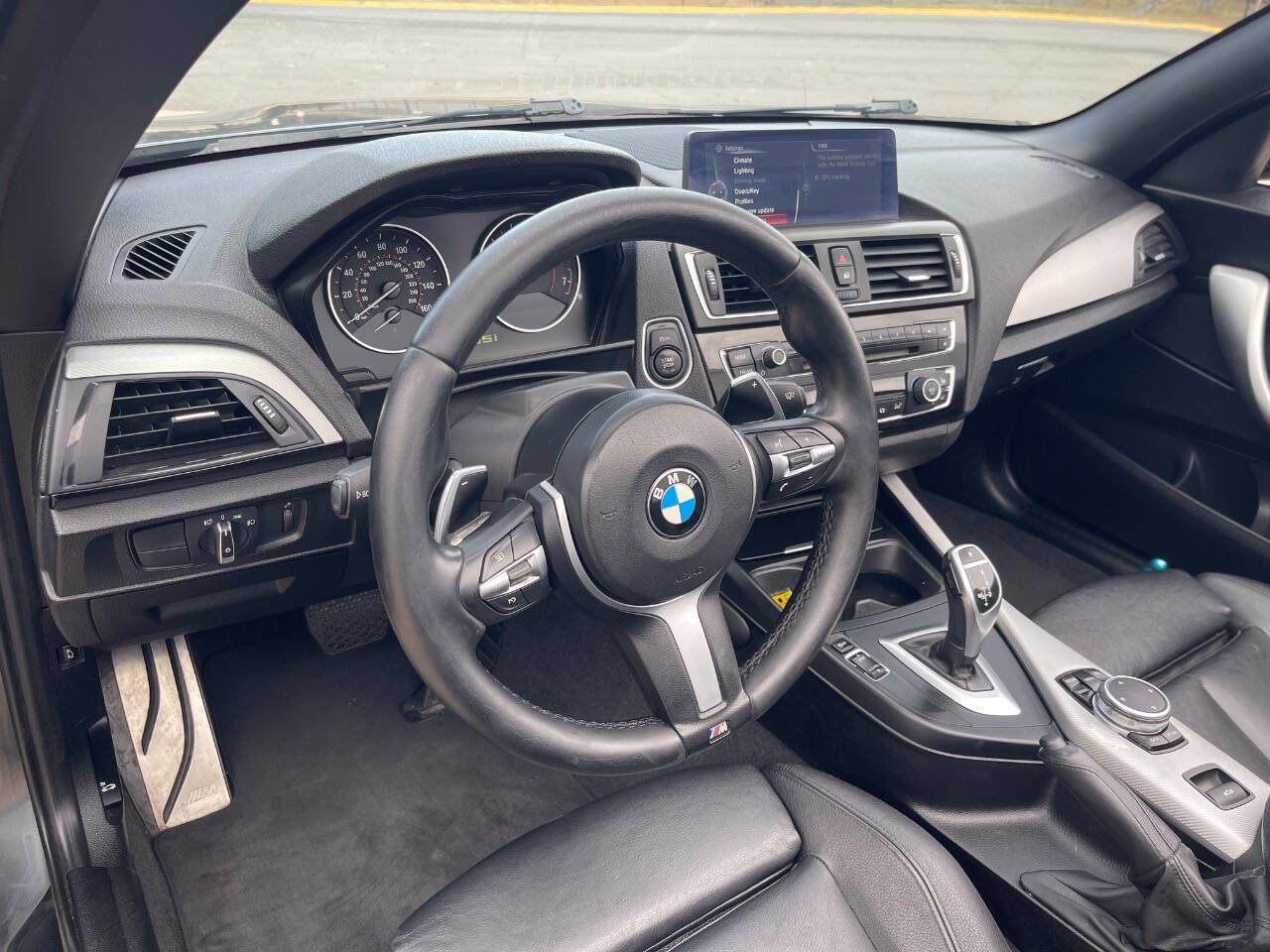 Used 2016 BMW M235i Convertible w/ Technology Package image 15