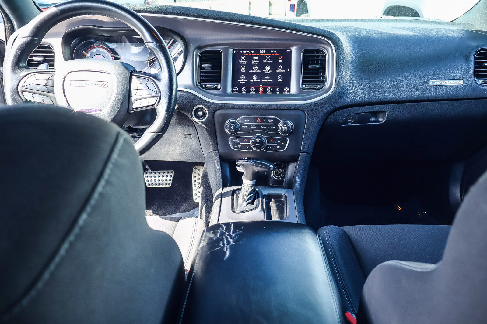 Used 2019 Dodge Charger GT w/ Blacktop Package RWD image 7
