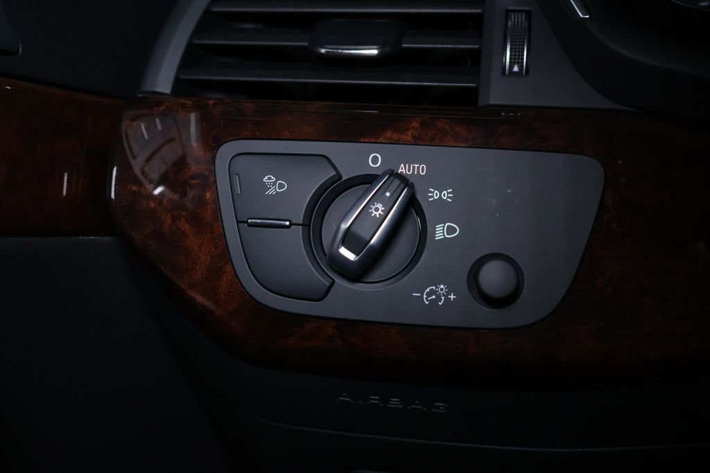 Used 2019 Audi A4 2.0T Premium w/ Convenience Package image 29