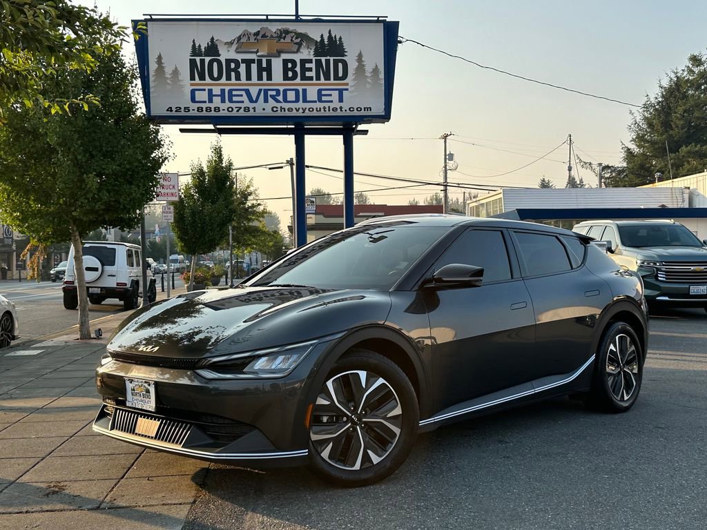 Used 2023 Kia EV6 Light image 1