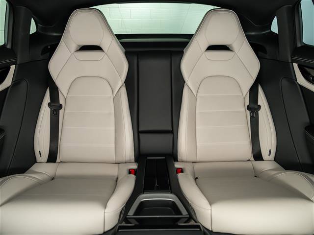 New 2026 Porsche Panamera image 30