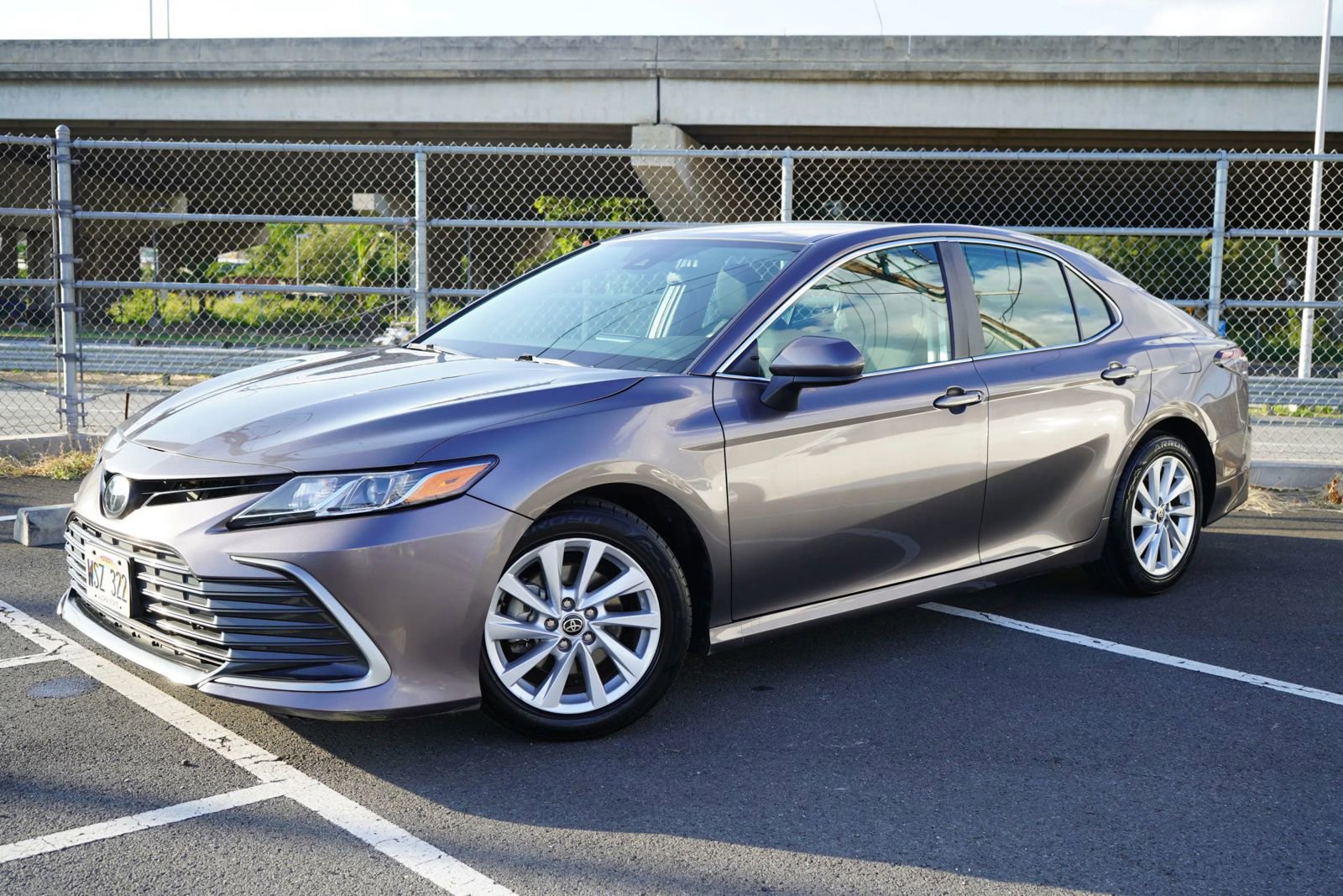Used 2023 Toyota Camry LE FWD image 3