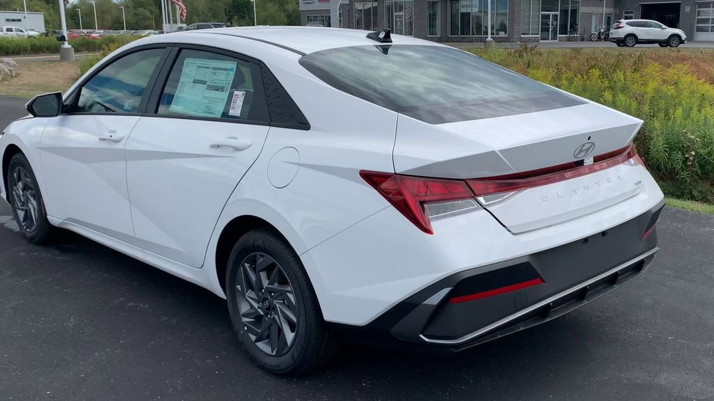 New 2025 Hyundai Elantra Blue w/ Cargo Package image 2