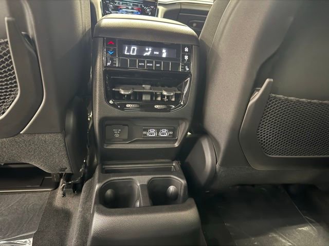 New 2025 Jeep Grand Cherokee L Limited w/ Trailer Tow Package image 15