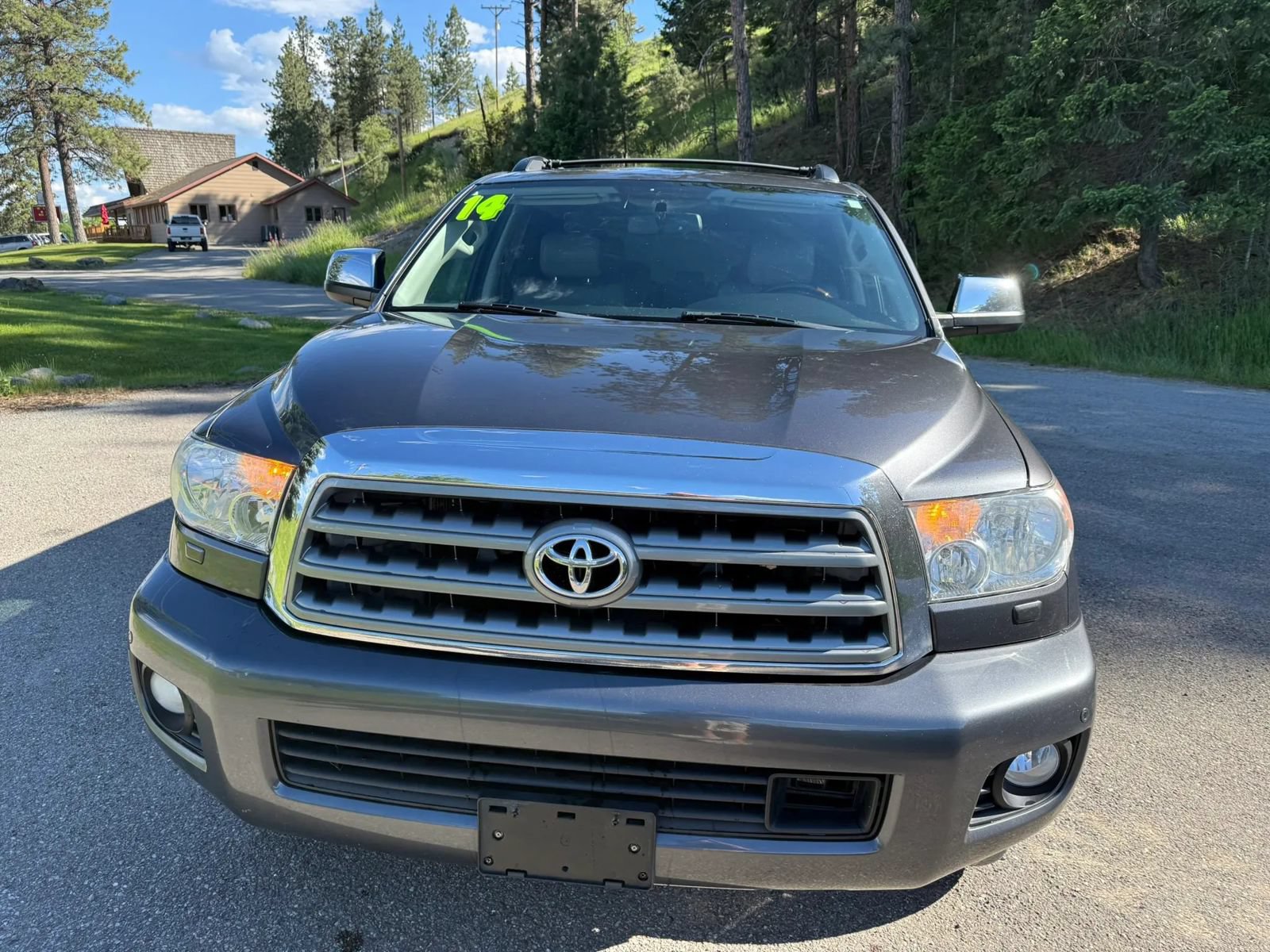 Used 2014 Toyota Sequoia Platinum AWD/4WD image 2