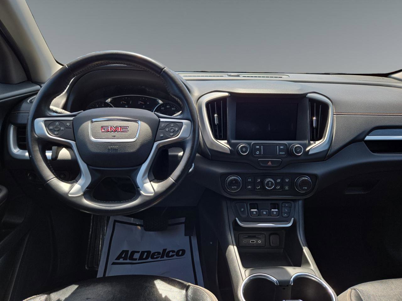 Used 2020 GMC Terrain SLT AWD/4WD image 10