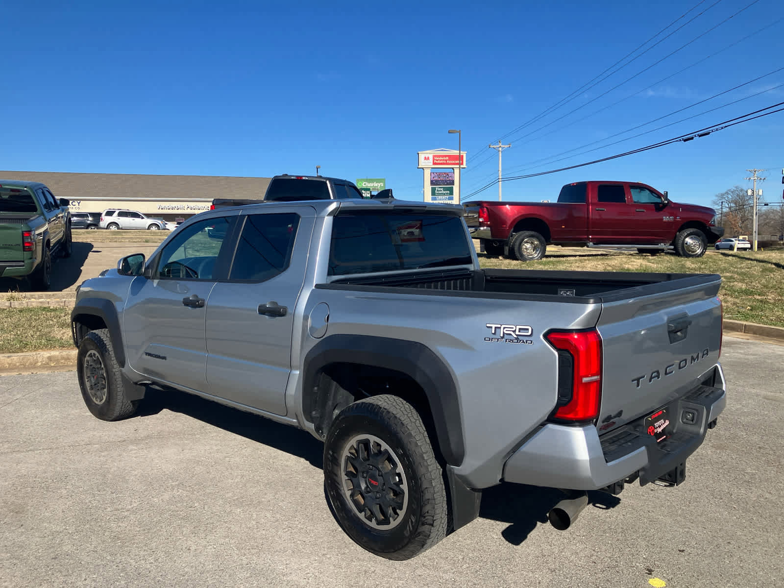 Used 2024 Toyota Tacoma TRD Off-Road image 5