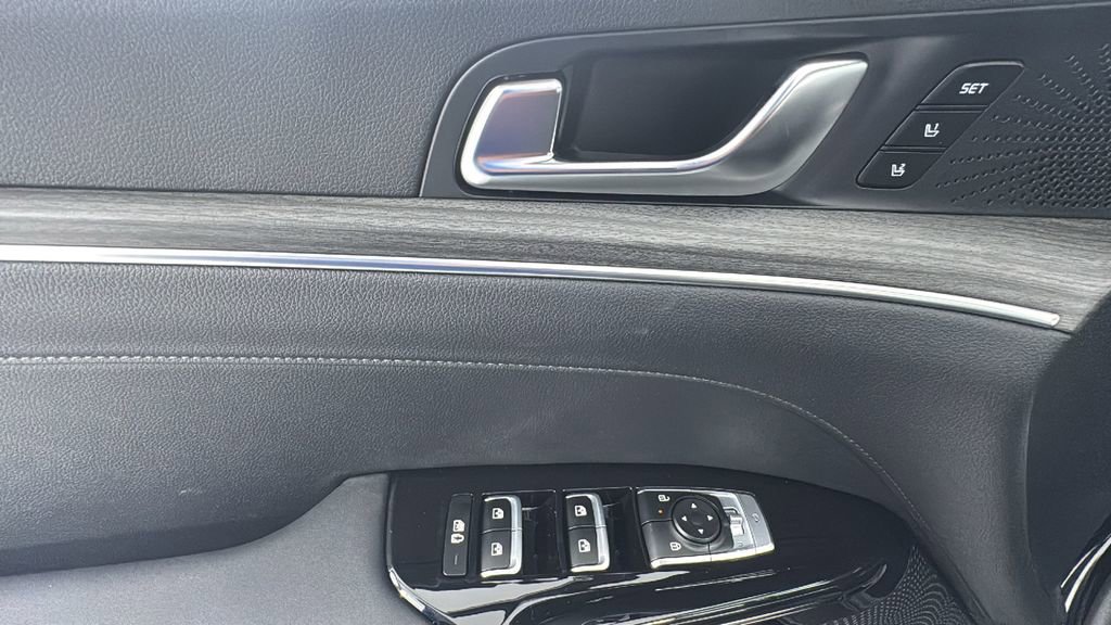New 2025 Kia K5 EX image 17