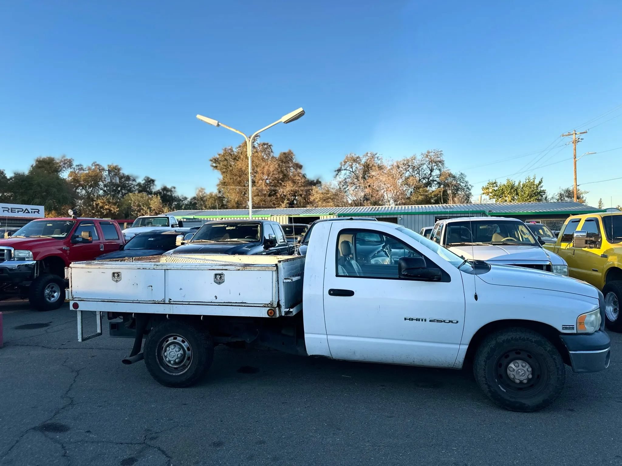Used 2004 Dodge Ram 2500 Truck ST RWD image 3