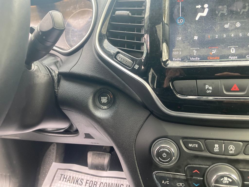 Used 2019 Jeep Cherokee Limited AWD/4WD image 21