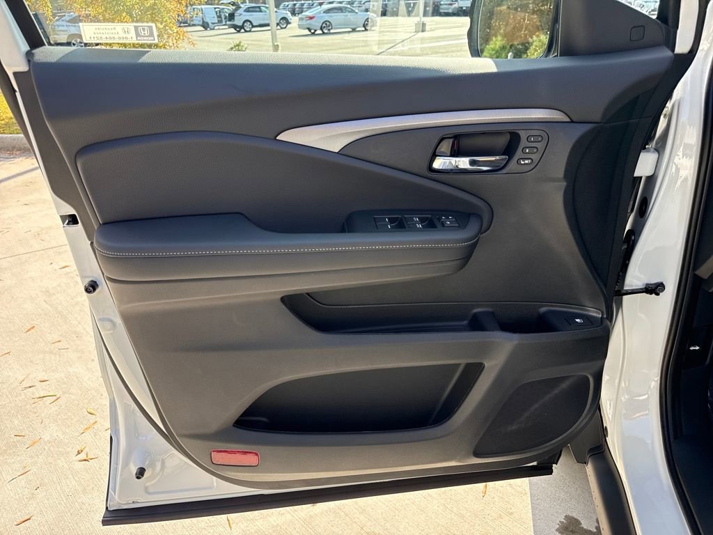 New 2026 Honda Ridgeline RTL image 12