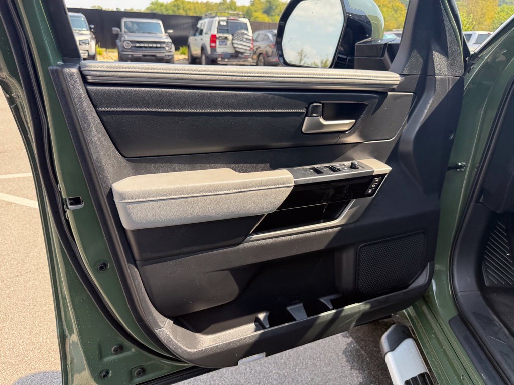 Used 2023 Toyota Tundra Limited AWD/4WD image 24