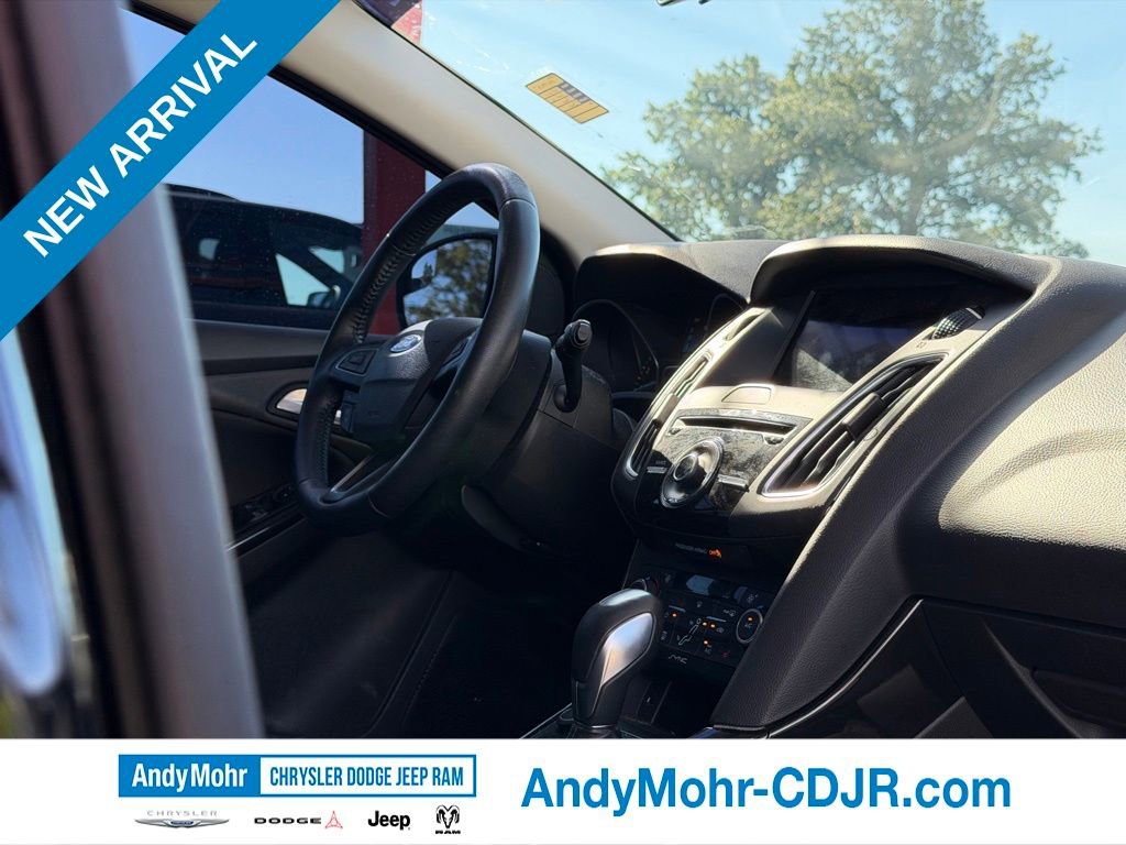 Used 2016 Ford Focus Titanium FWD image 30