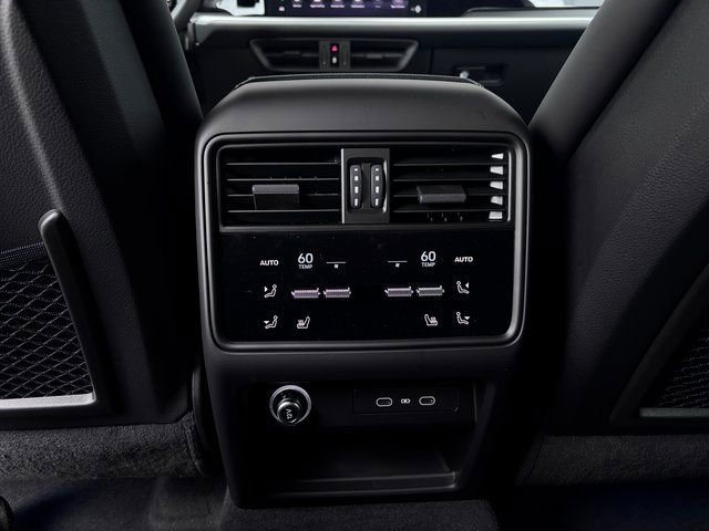 New 2026 Porsche Cayenne Coupe image 25