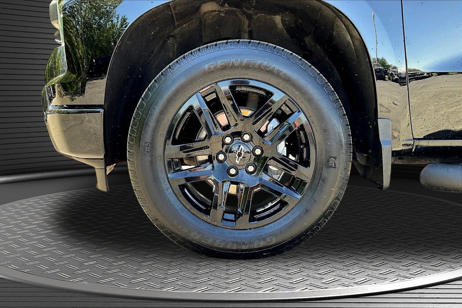 Used 2023 Chevrolet Silverado 1500 Custom w/ Rally Edition AWD/4WD image 25