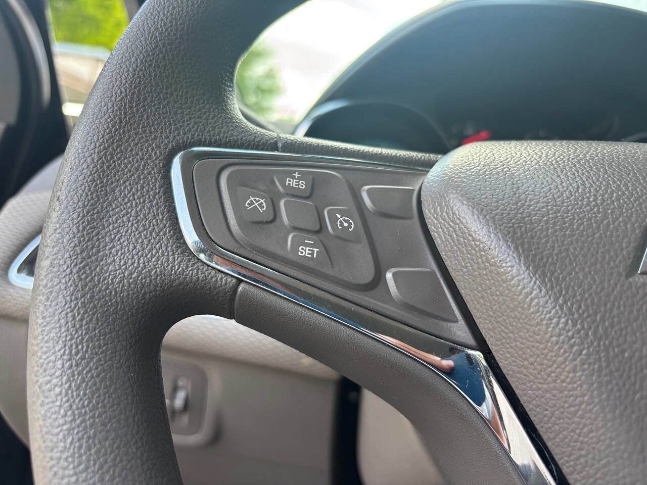 Used 2018 Chevrolet Cruze LT image 29