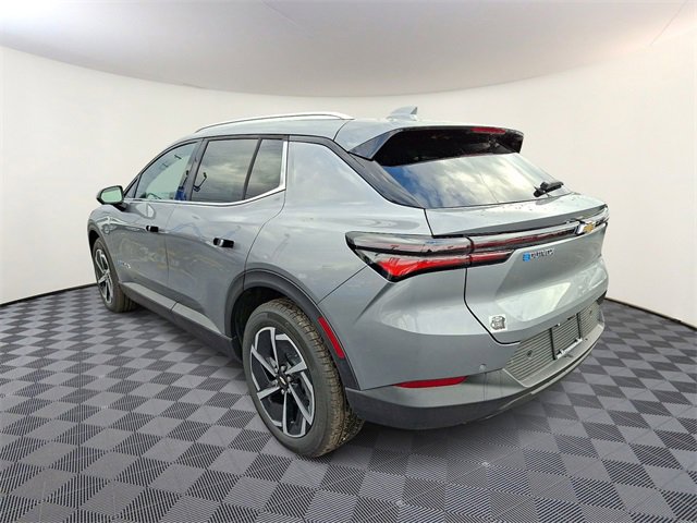 New 2026 Chevrolet Equinox EV LT image 4